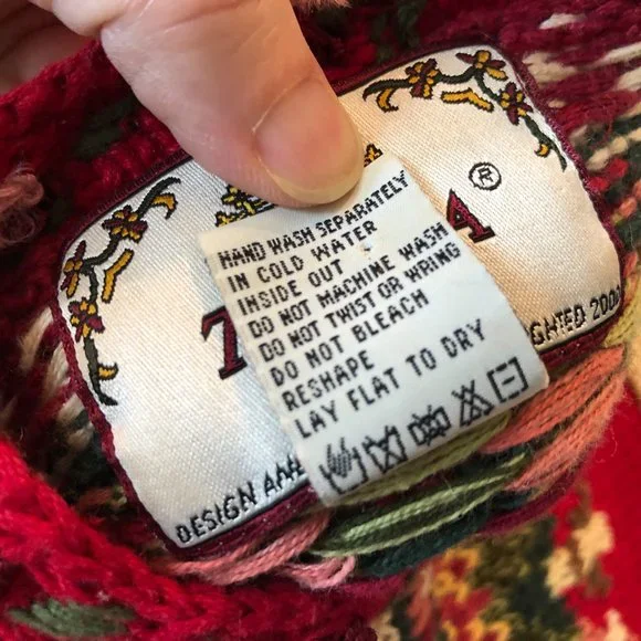 Vintage Tiara Petites Size PM Red Cardigan Sweater 2000 Teddy Bear Fair Isle - Picture 13 of 13